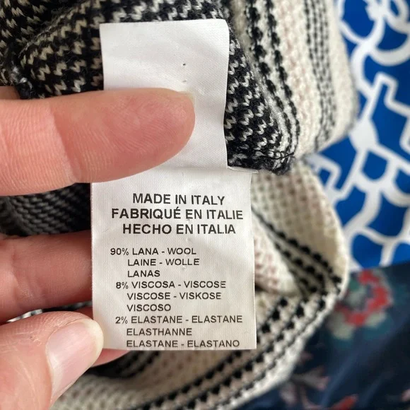 Missoni Black and Cream Sleeveless Turtleneck Top - Size 10 - Picture 8 of 8